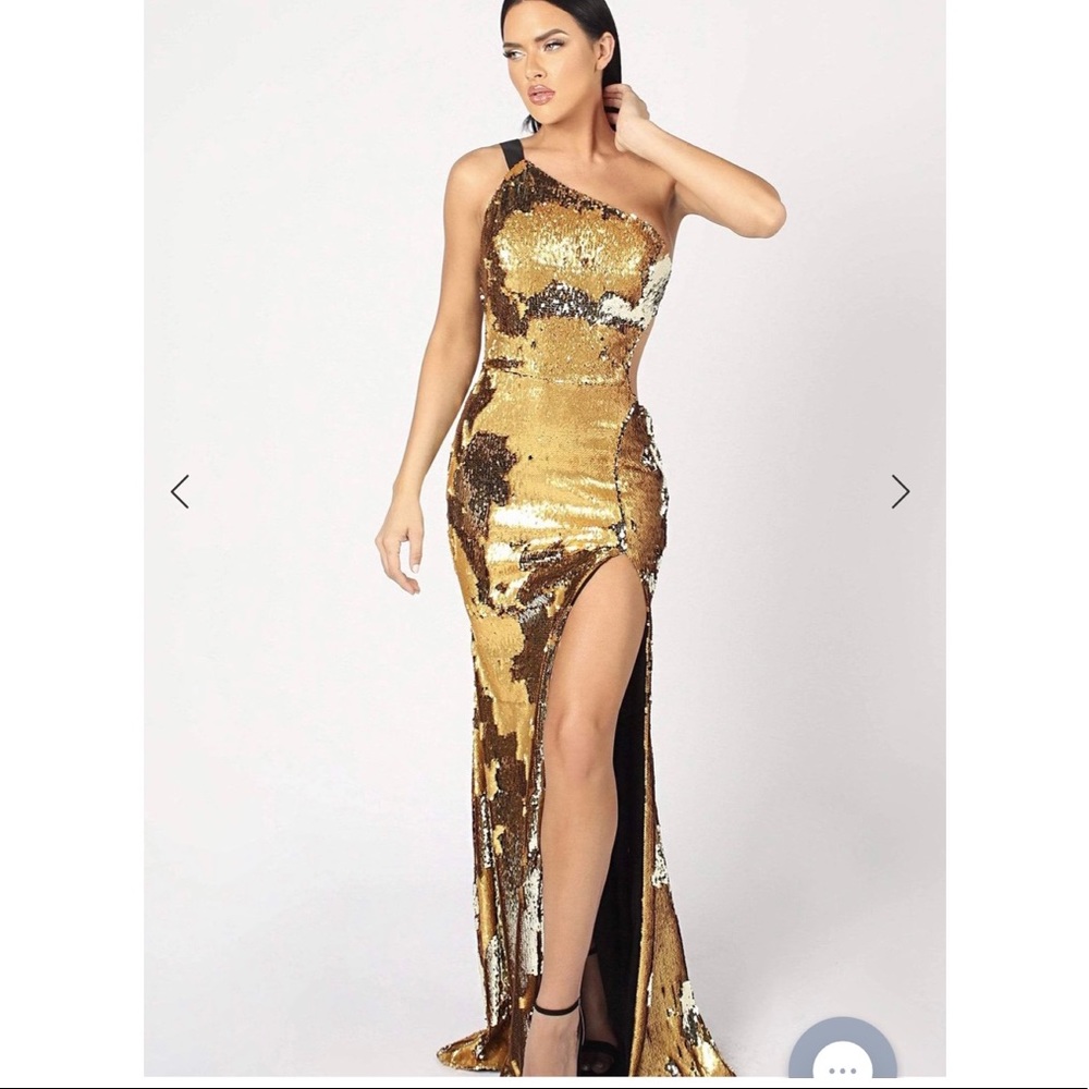 Nicole Bakti Gold sequin gown